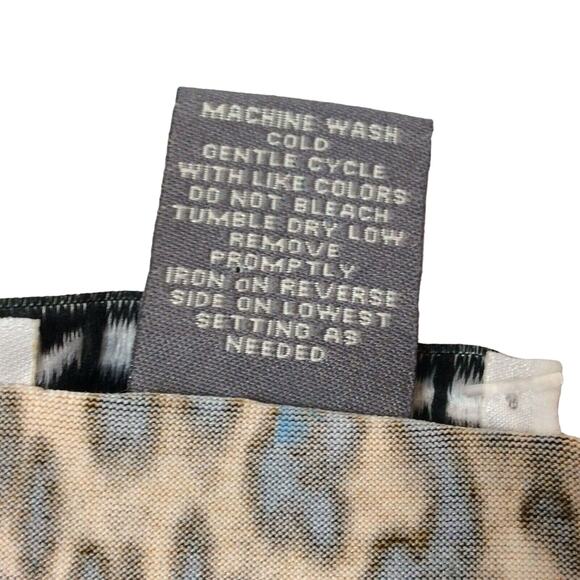 Notation Shirt Womens Small Tunic Cheetah Print Sharkbite Hem 3/4 Sleeves V Neck - Picture 8 of 9